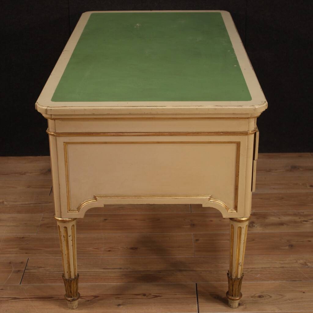 Lacquered and painted Italian desk from the 1930s
