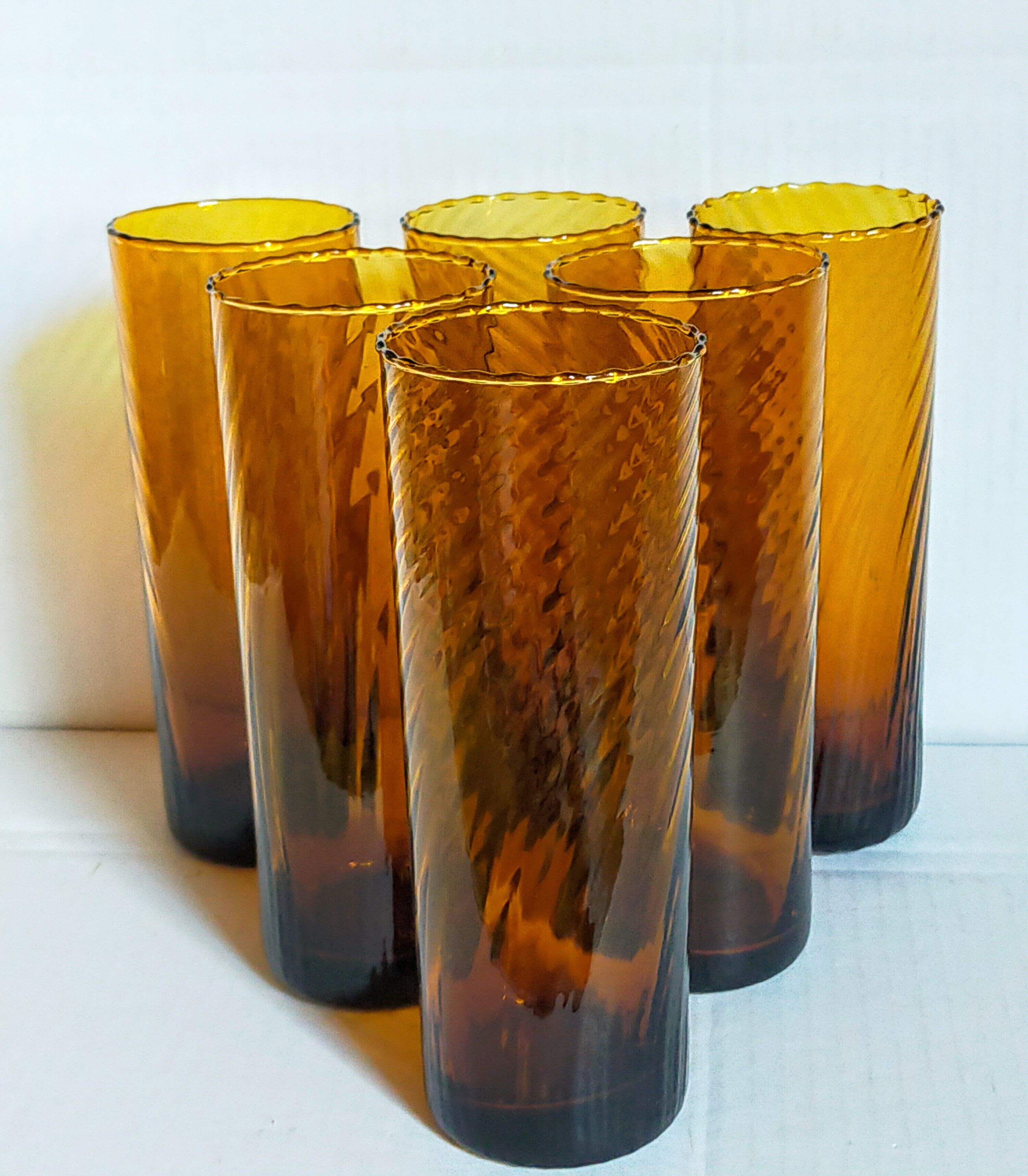 Lot de six verres en verre soufflé