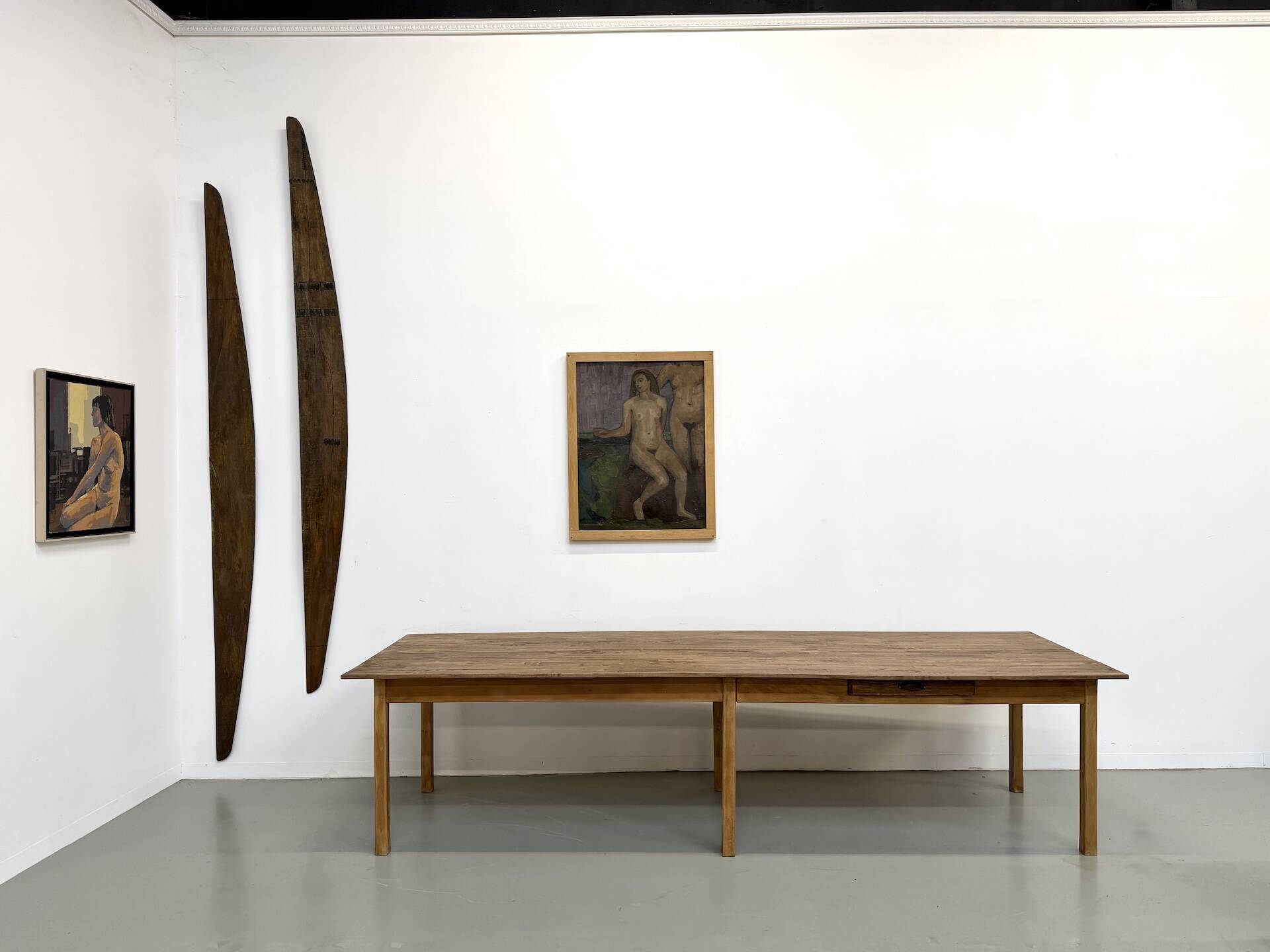 XXL table with 6 legs in solid pine and rubberwood