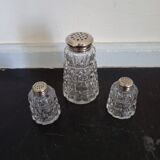 Trio de salerons en verre à facettes et métal ancien