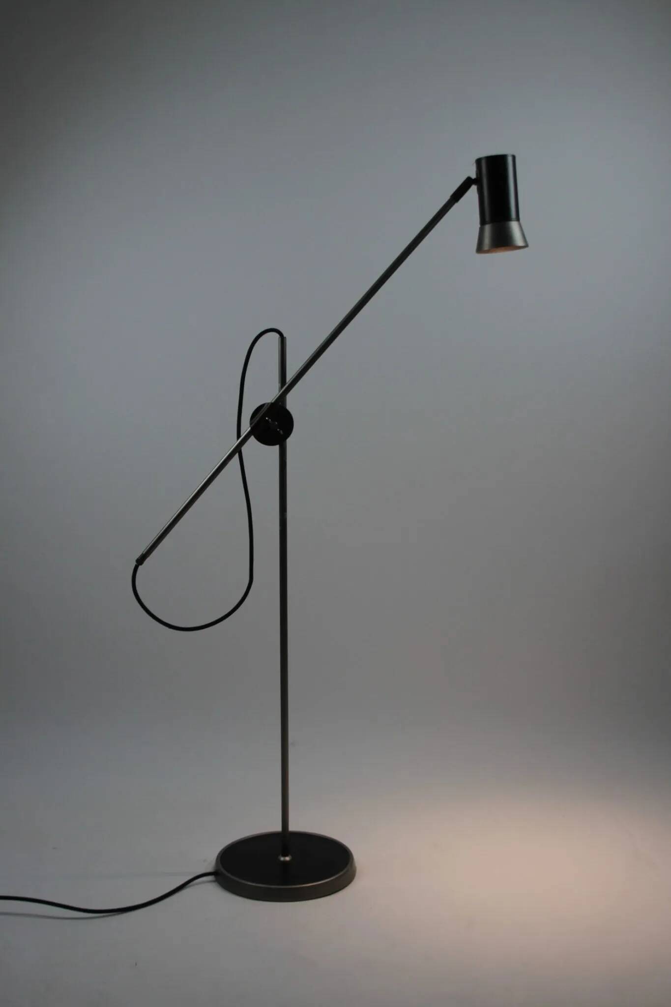 Lampadaire “Kusk” par Sabina Grubbeson pour Konsthantverk Tyringe — Suède, années 2000