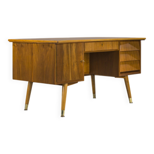 bureau en noyer, 1960