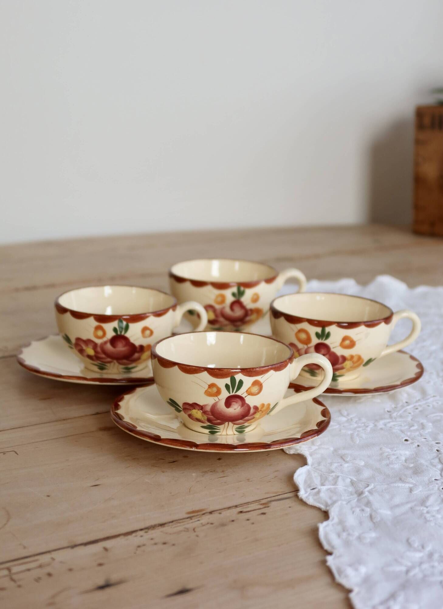 Vintage tea cups in Longchamp earthenware - Agen model