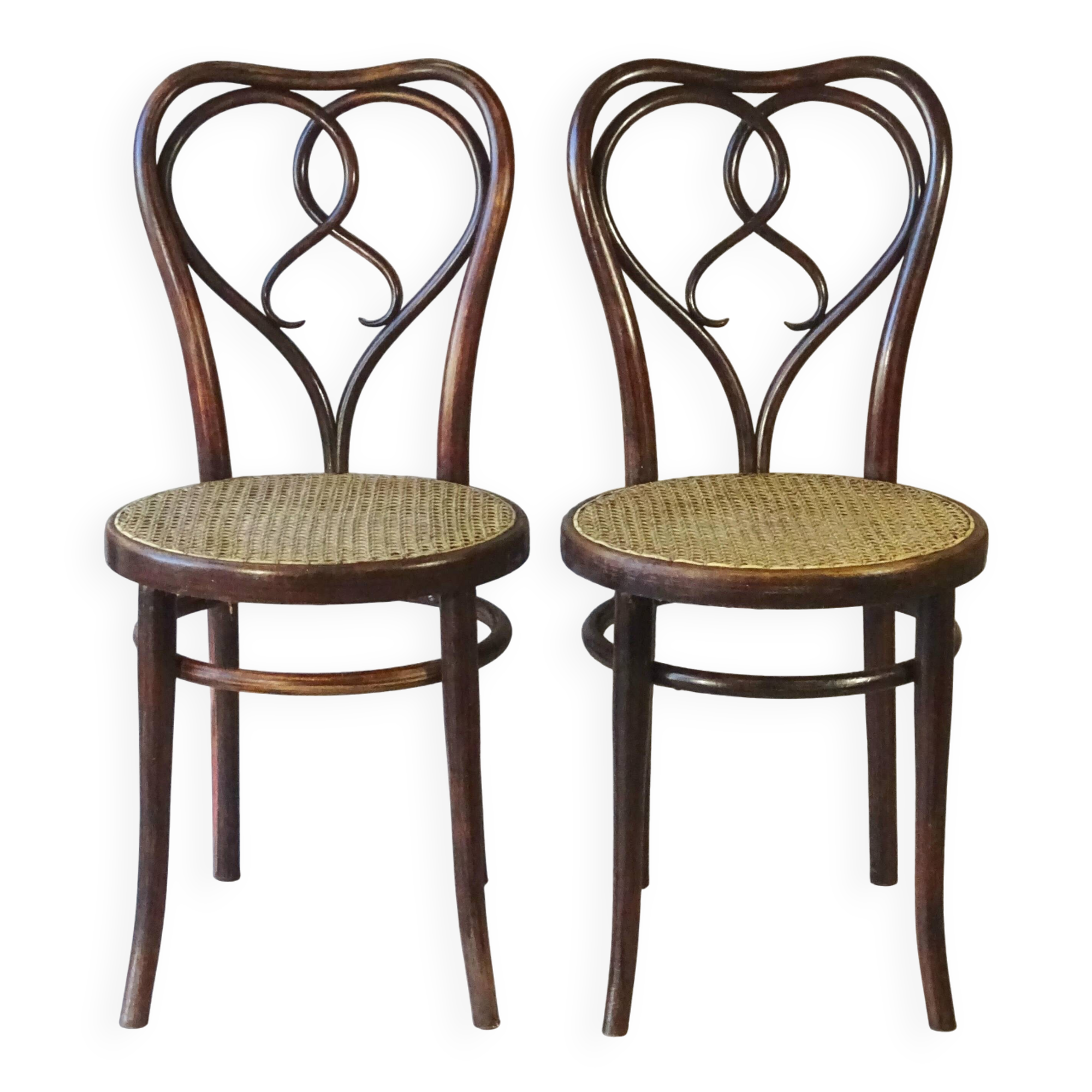 Deux chaises Thonet N°561 au catalogue USA . Vers 1925 .