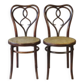 Two Thonet chairs No. 561 from the USA catalogue. Around 1925.