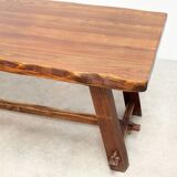 Dining table by Aranjou