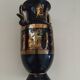 Petit vase noir et or
