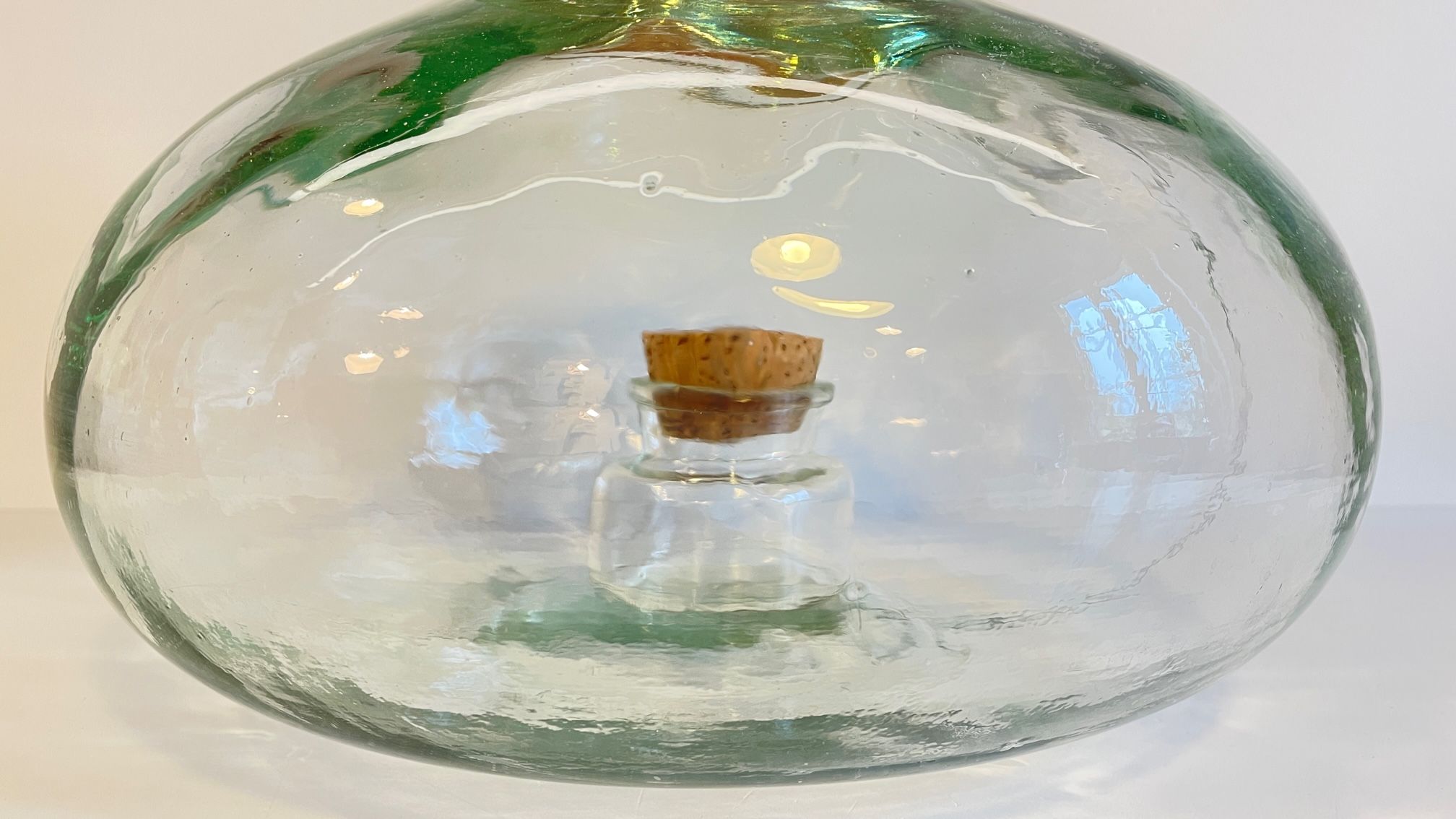 Bonbonnes vintage en verre soufflé et liège