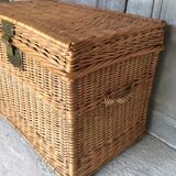 Wicker trunk