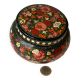 Old large lacquered box vintage flowers