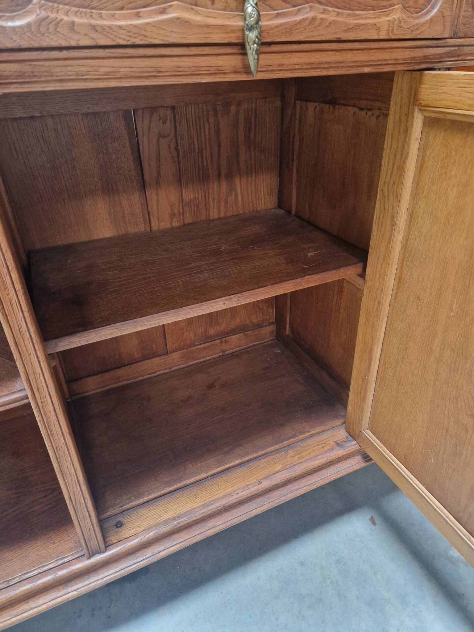 Art Deco style furniture