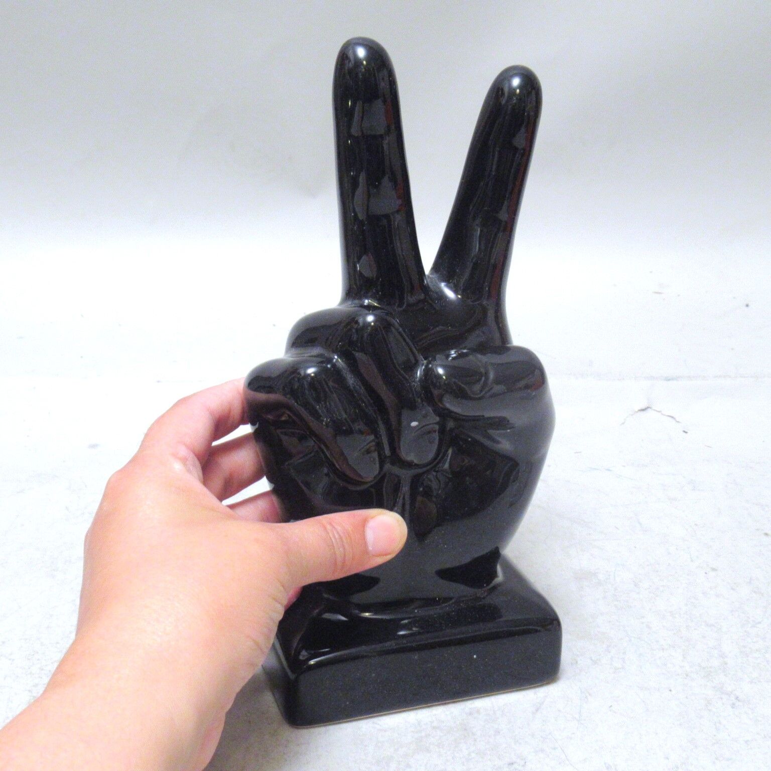 Jewelry ring or display Hand 80s