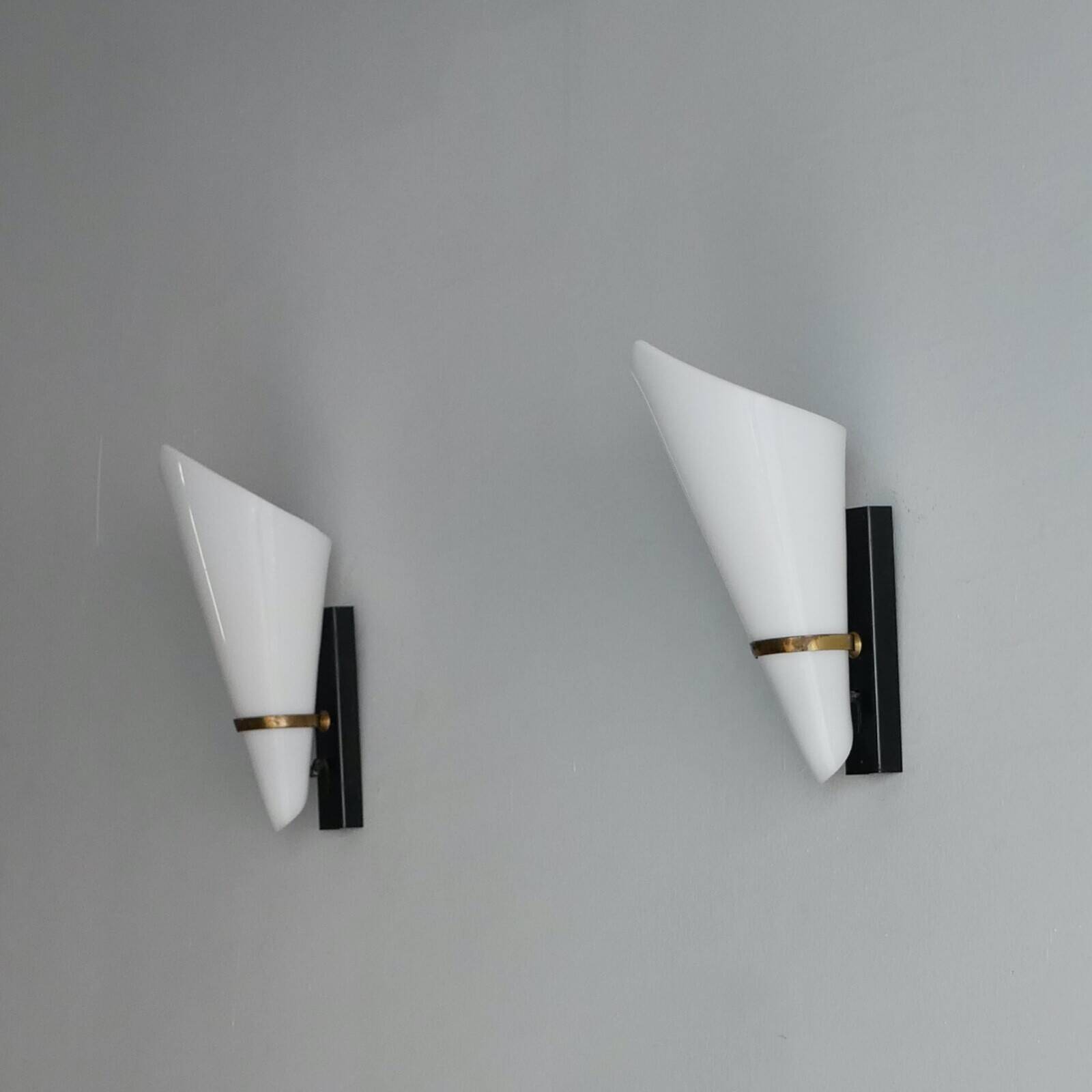 Appliques des années 50 - Plexiglas et laiton - Appliques murales - Stilnovo Arteluce Stilux