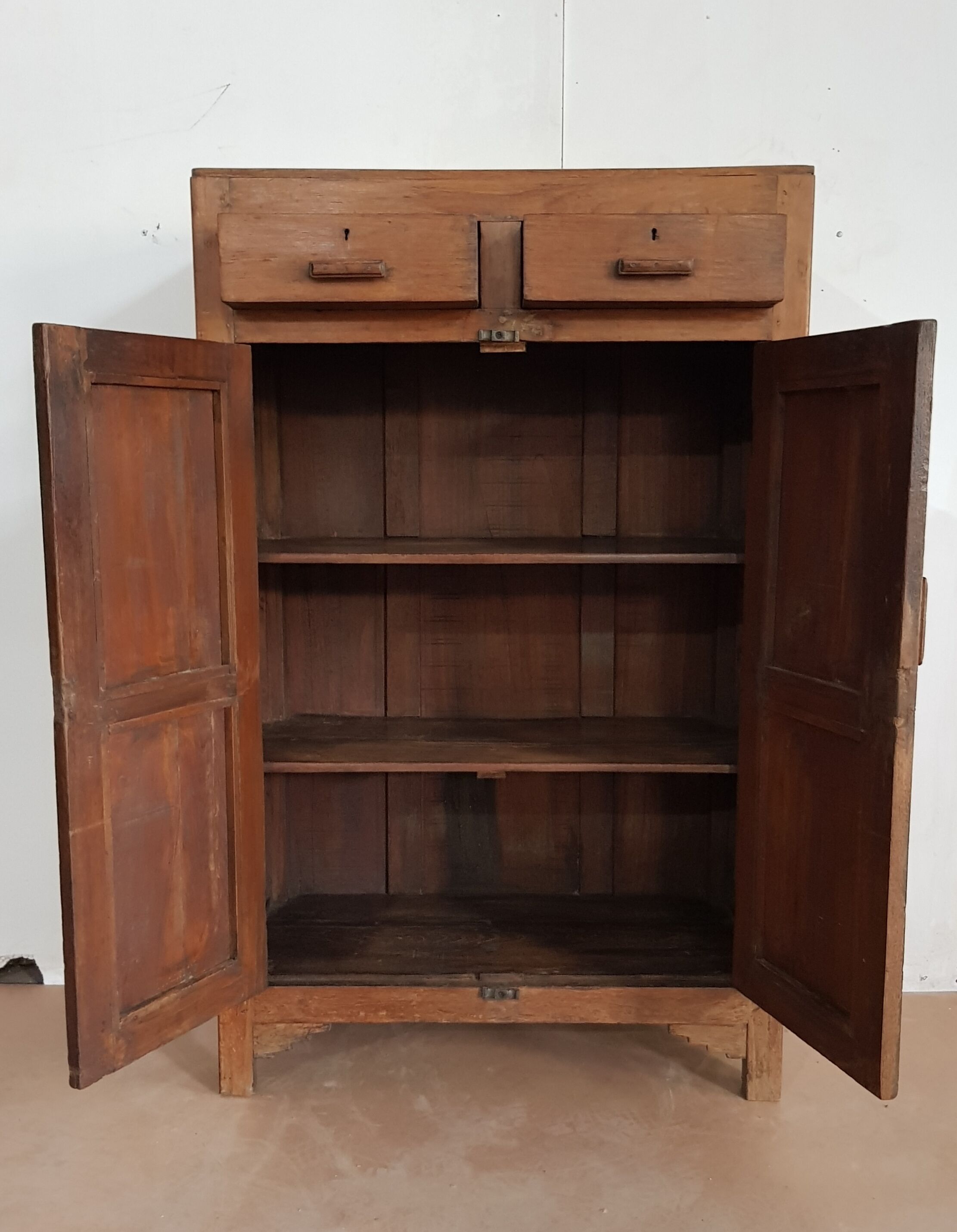 Buffet en teck birman