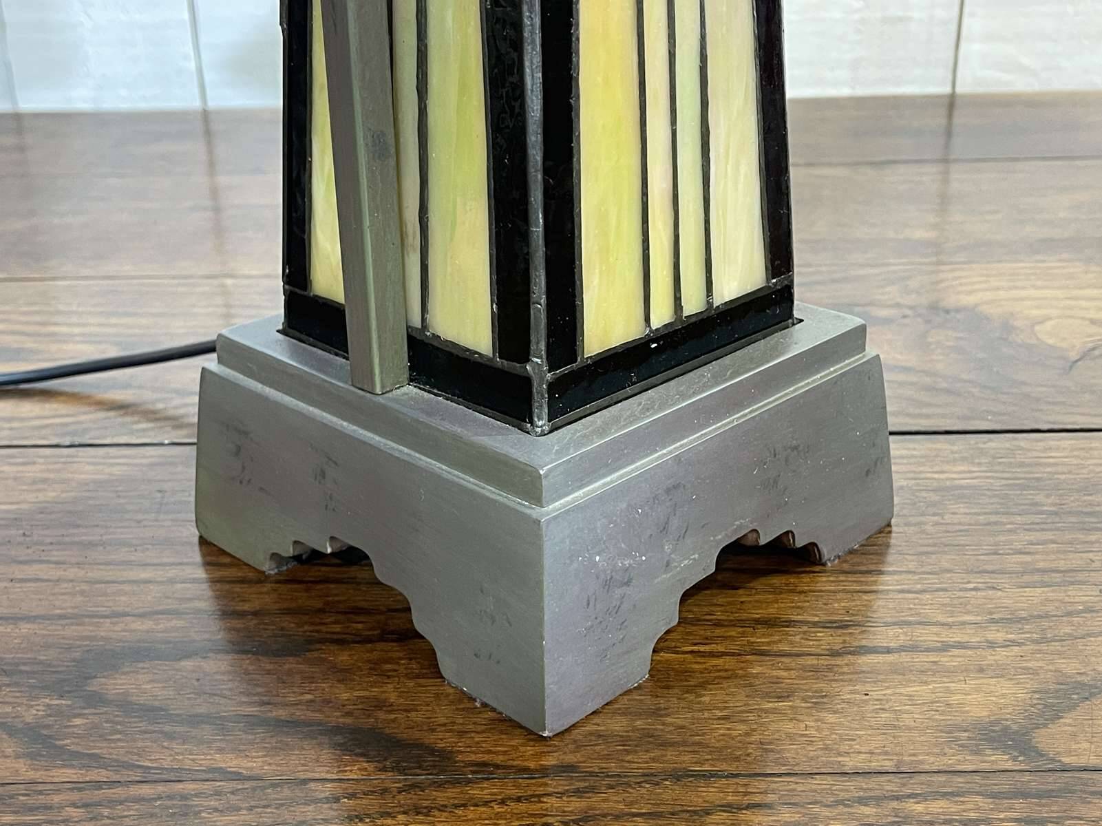 Modern Tiffany style lamp with Art Deco decor