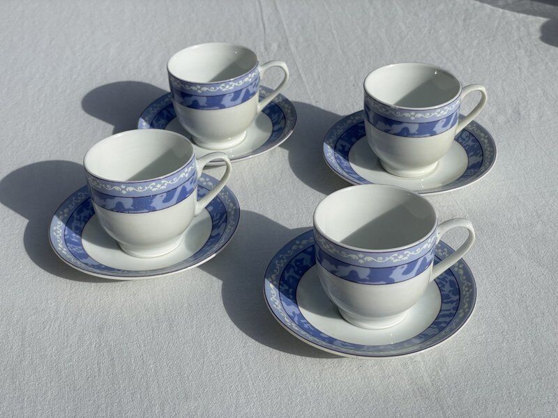 Porcelain cups