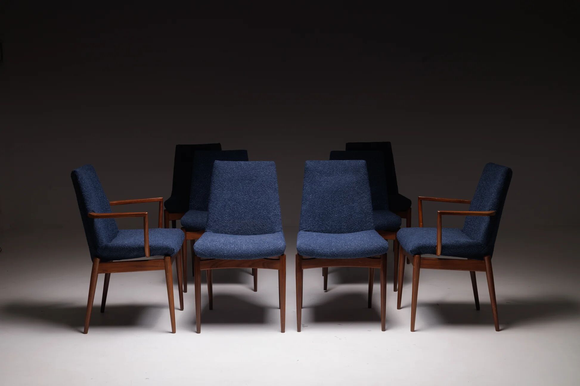 Mid-century modern chairs - set of 8