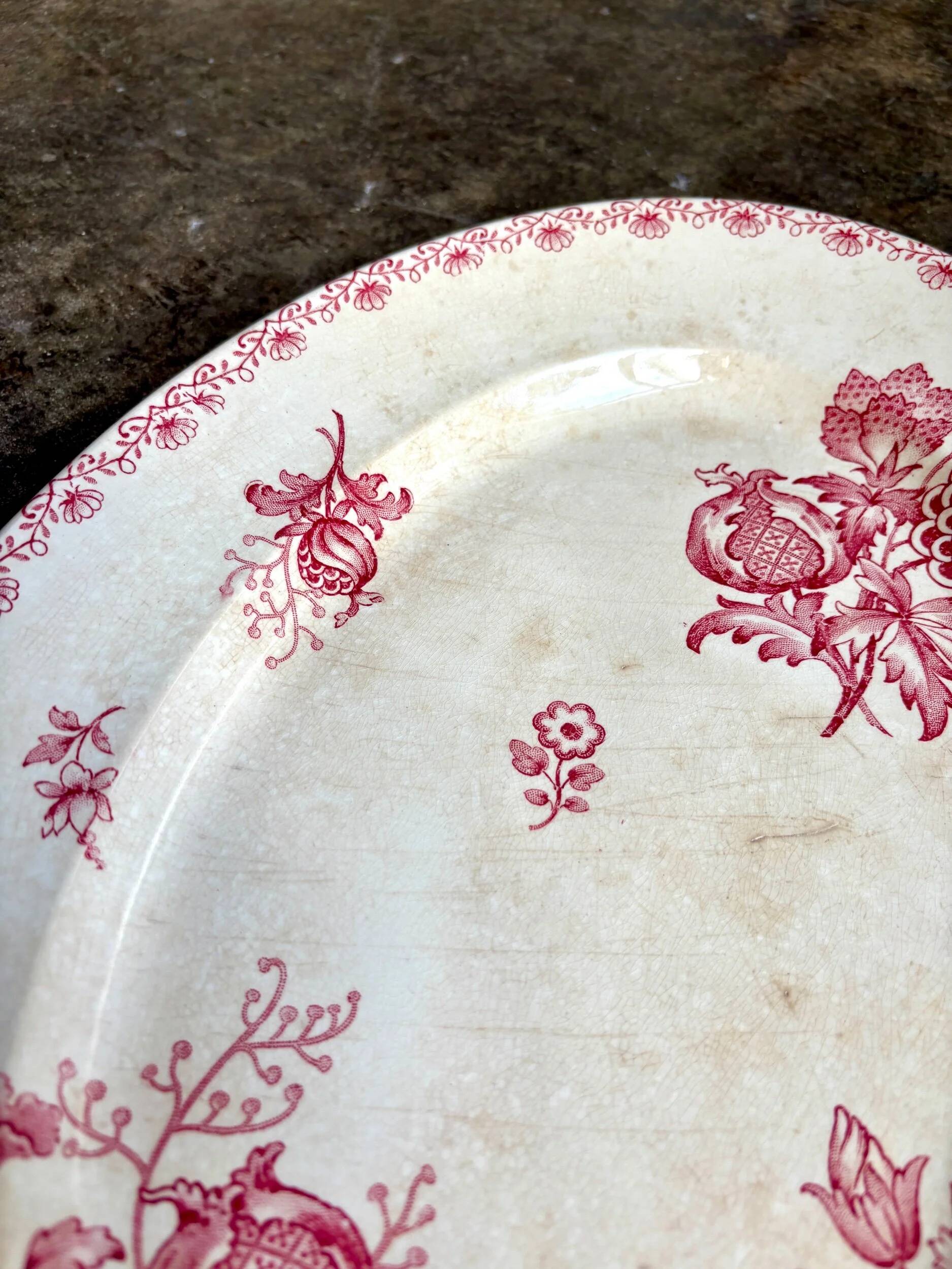 Sarreguemines oval dish in pink ironstone, "Alma" service