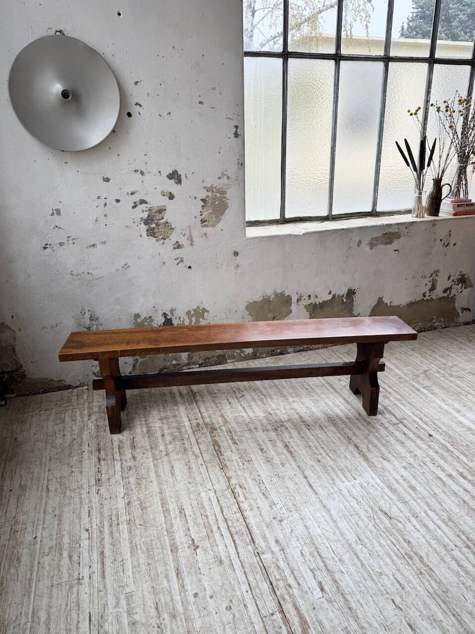 Paire de bancs noyer 1900