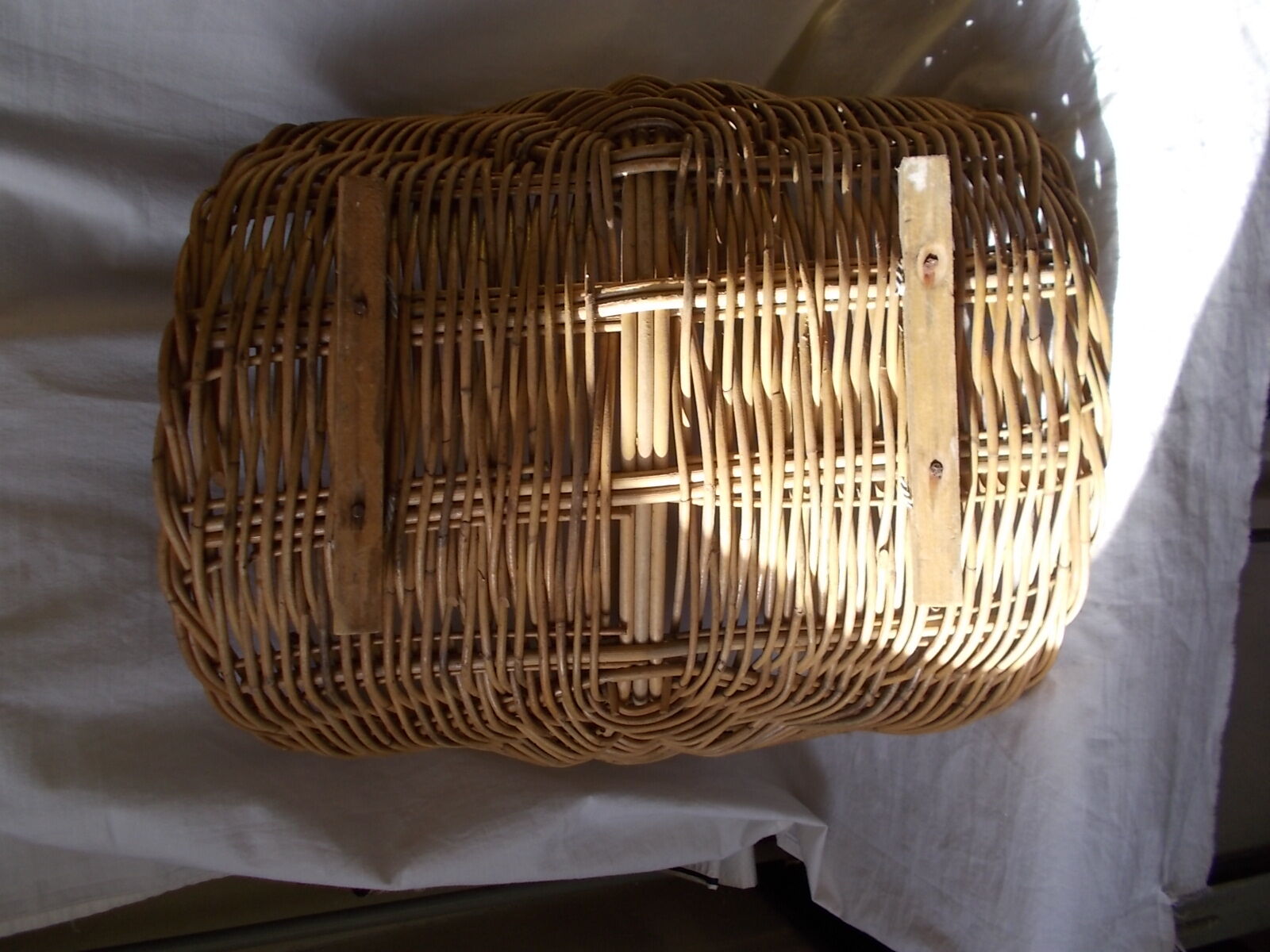 Wicker log basket