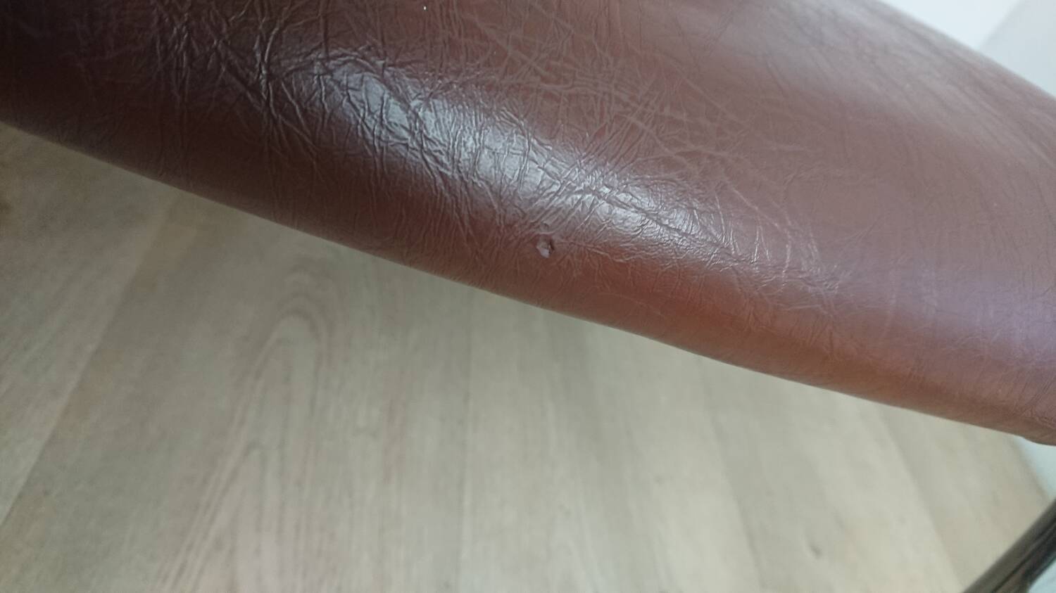 Slichaise Souvignet chrome armchair