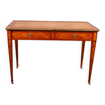 Louis XVI Period Marquetry Desk - 18th Century