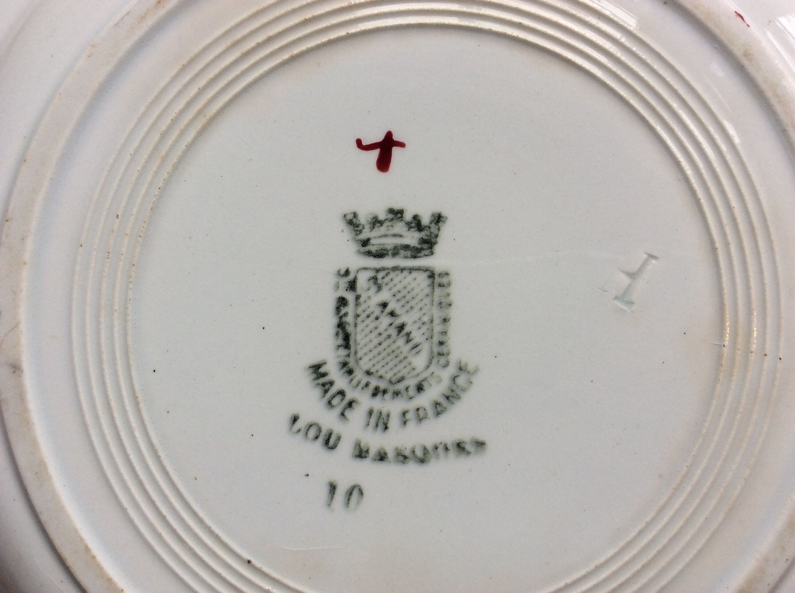 2 large and 2 small plates model basque Lou