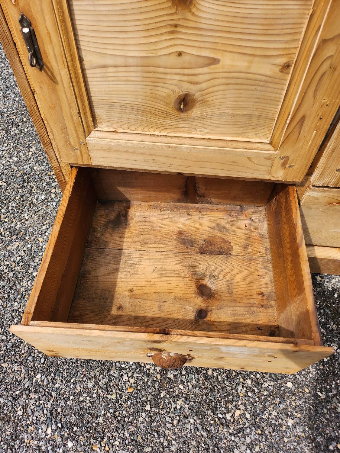 Old trade furniture with 3 drawers and 3 doors