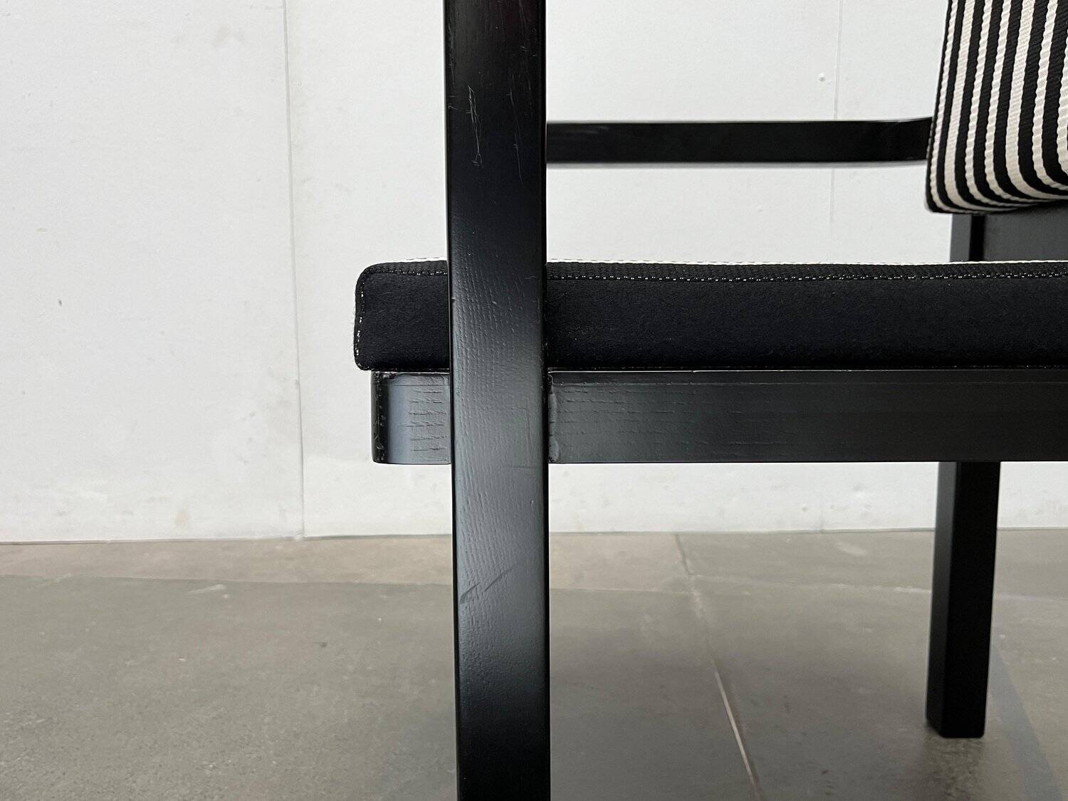 Set of German armchairs model D51 Fagus with Bauhaus patterned cushion by Walter Gropius for Tecta.