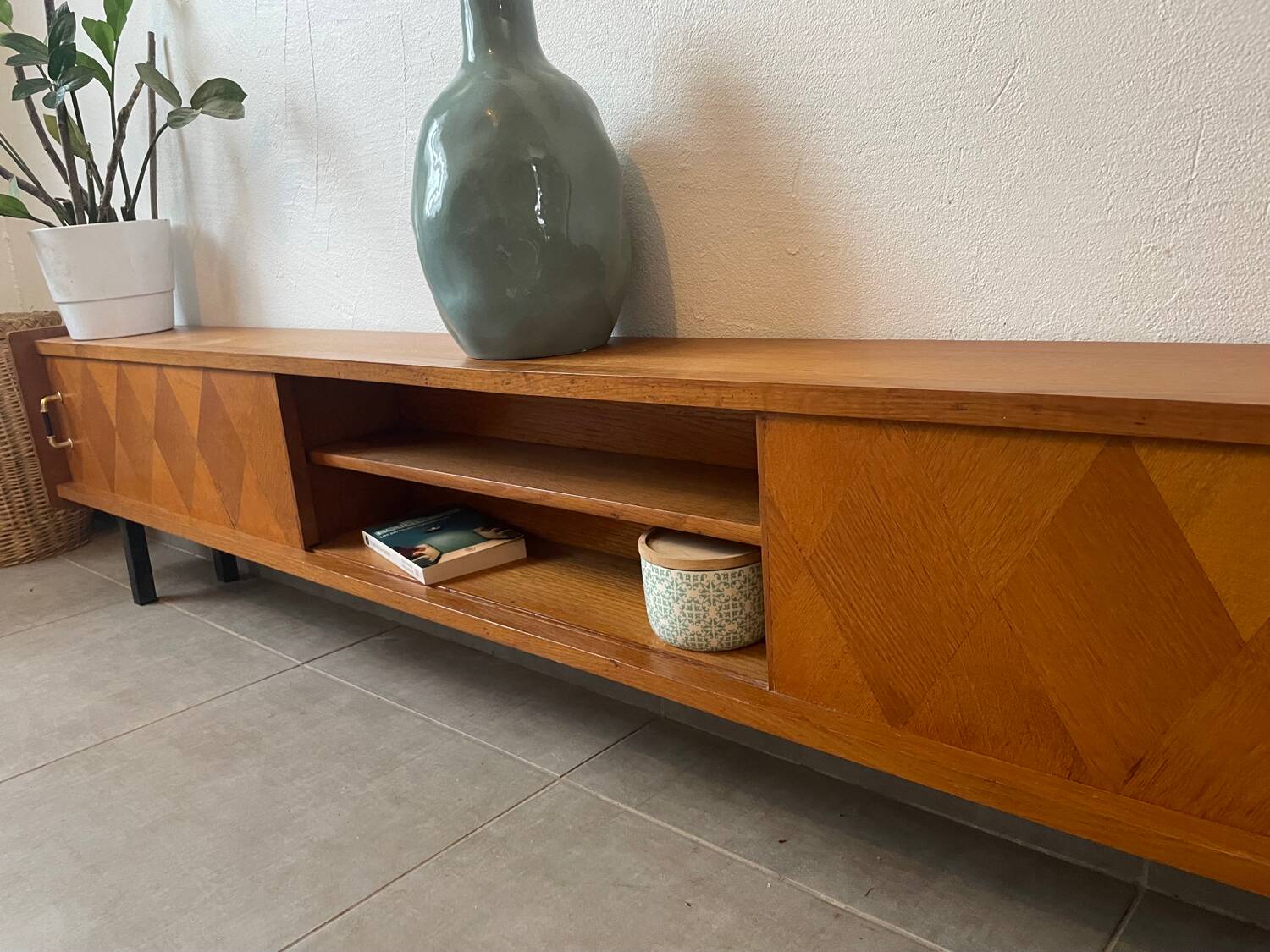 Vintage oak sideboard (shallow)