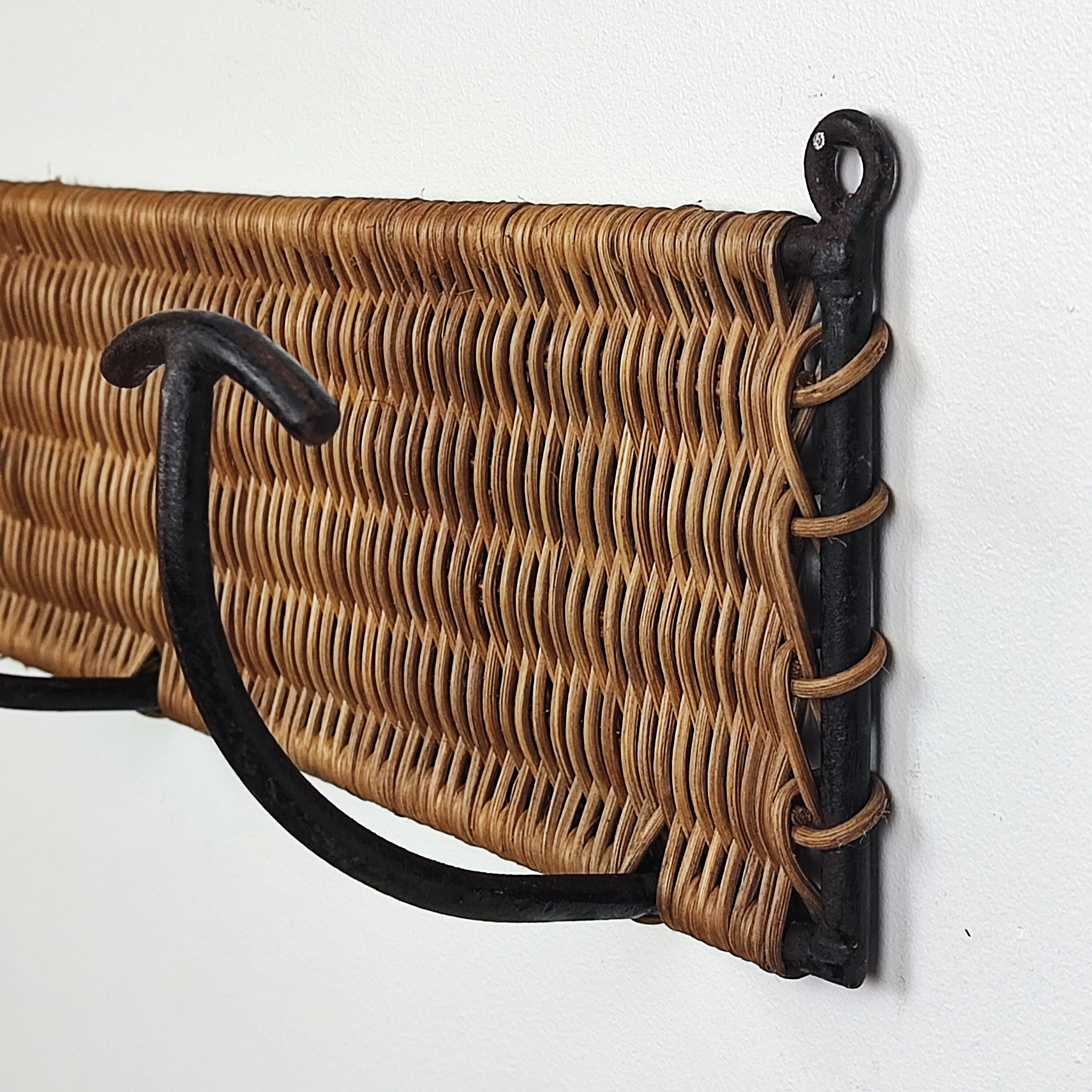 Wall-mounted rattan coat rack 50/60'