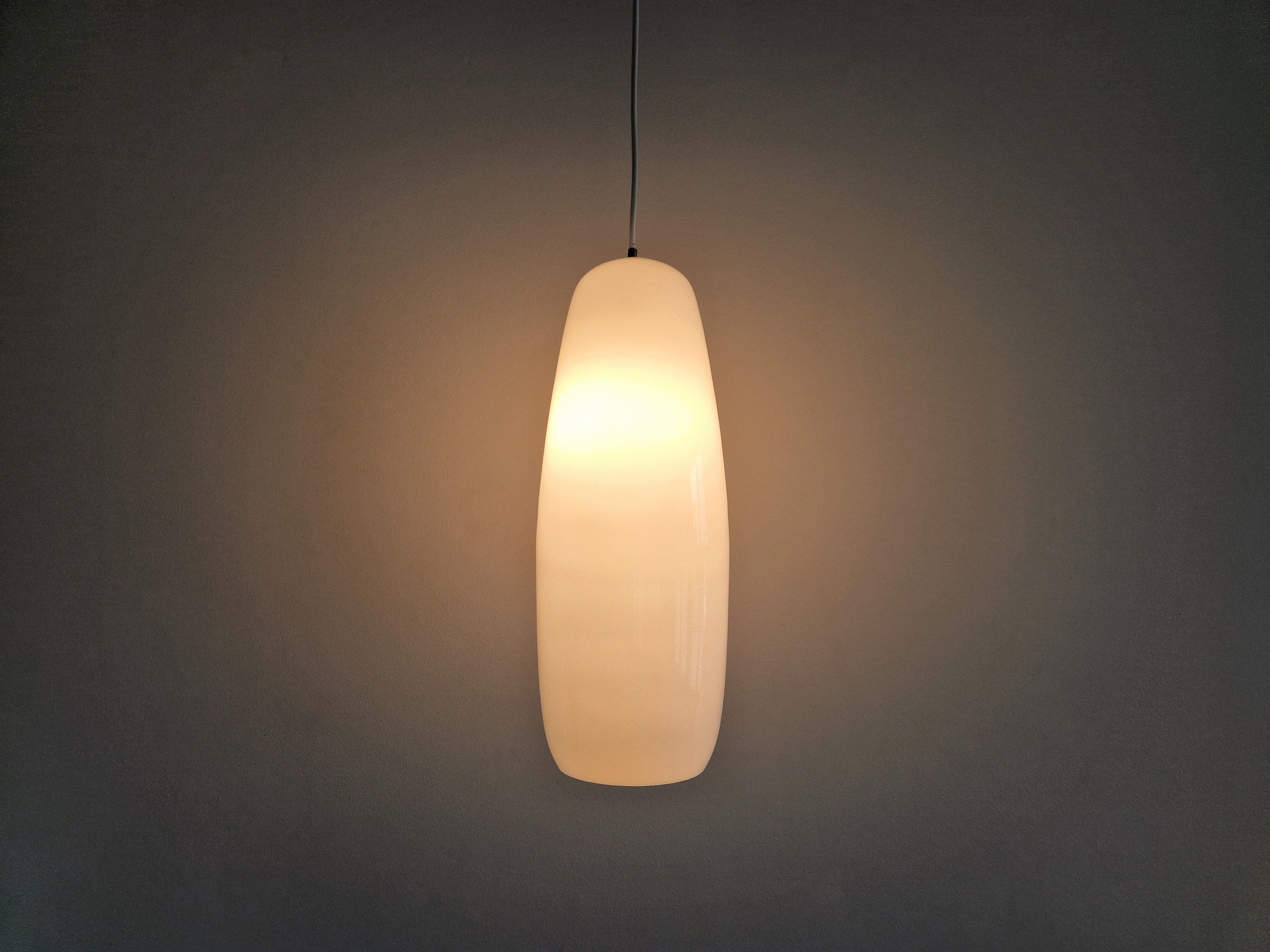 White Murano glass pendant lamp by Massimo Vignelli for Venini, Italy 1960's