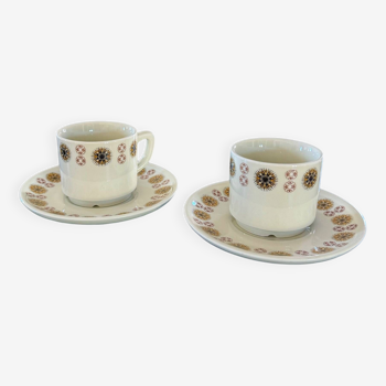 2 PDJ cups with Apilco an' saucer. 80