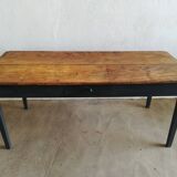 Farm table