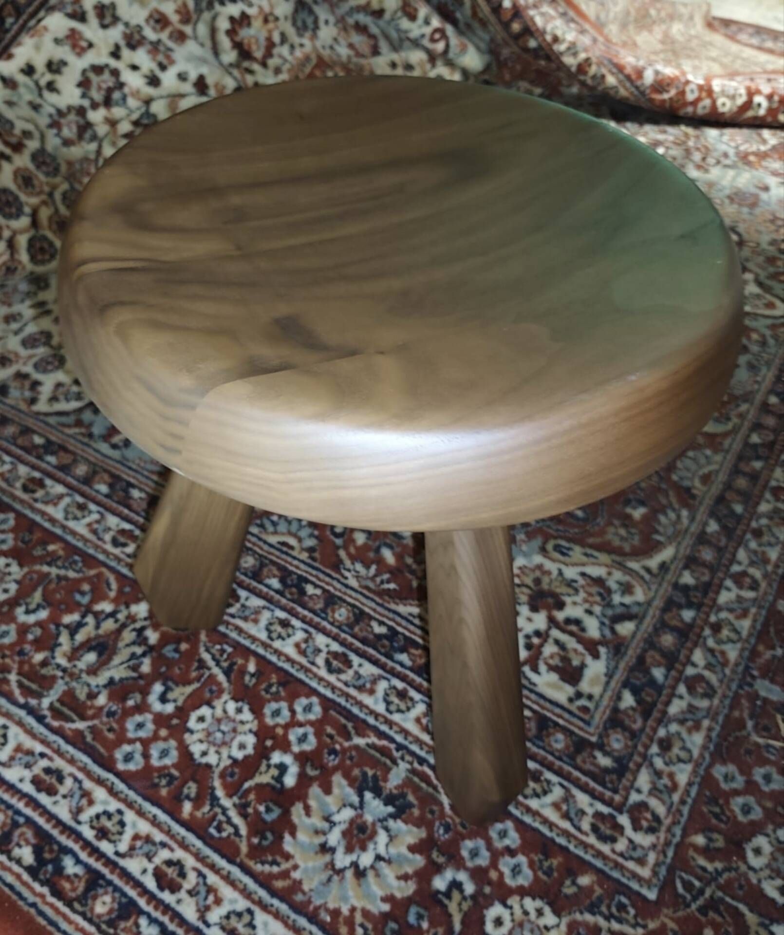 Tabouret Méribel Charlotte perriand