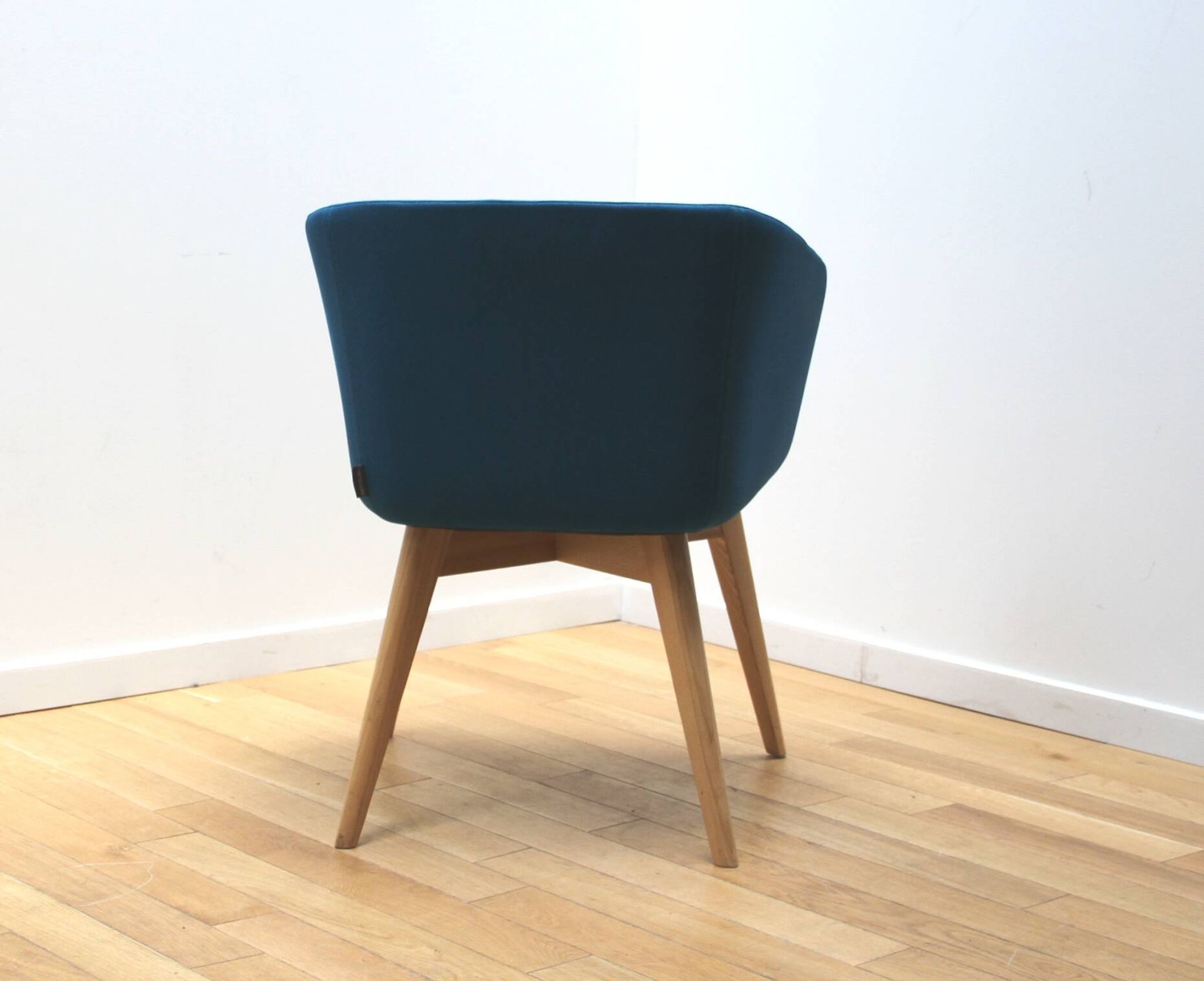 Fauteuil design Tula, Narbutas
