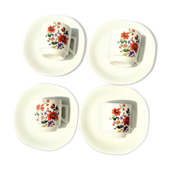 A set of 4 cups and vintage saucers in fine porcelain of the brand m and s