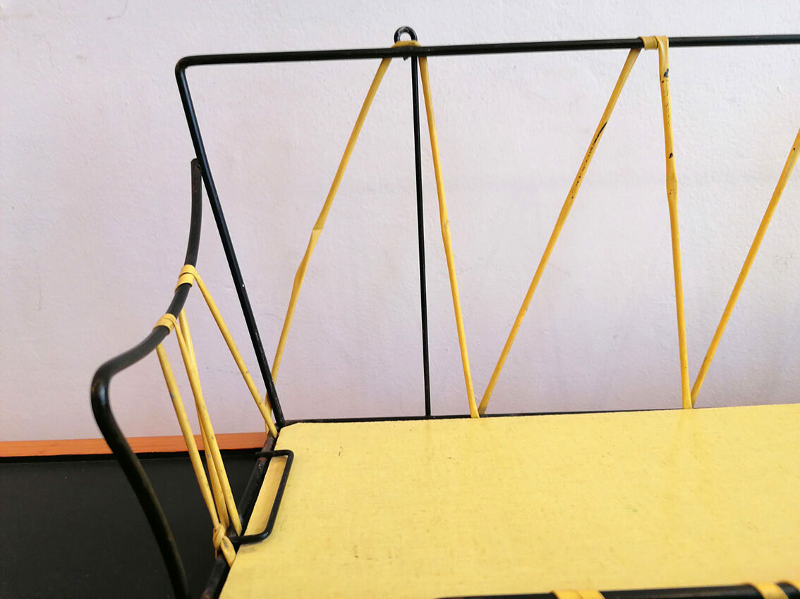 Etagère métal formica et scoubidou 1960