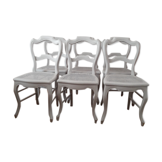 Lot 6 fluted chairs