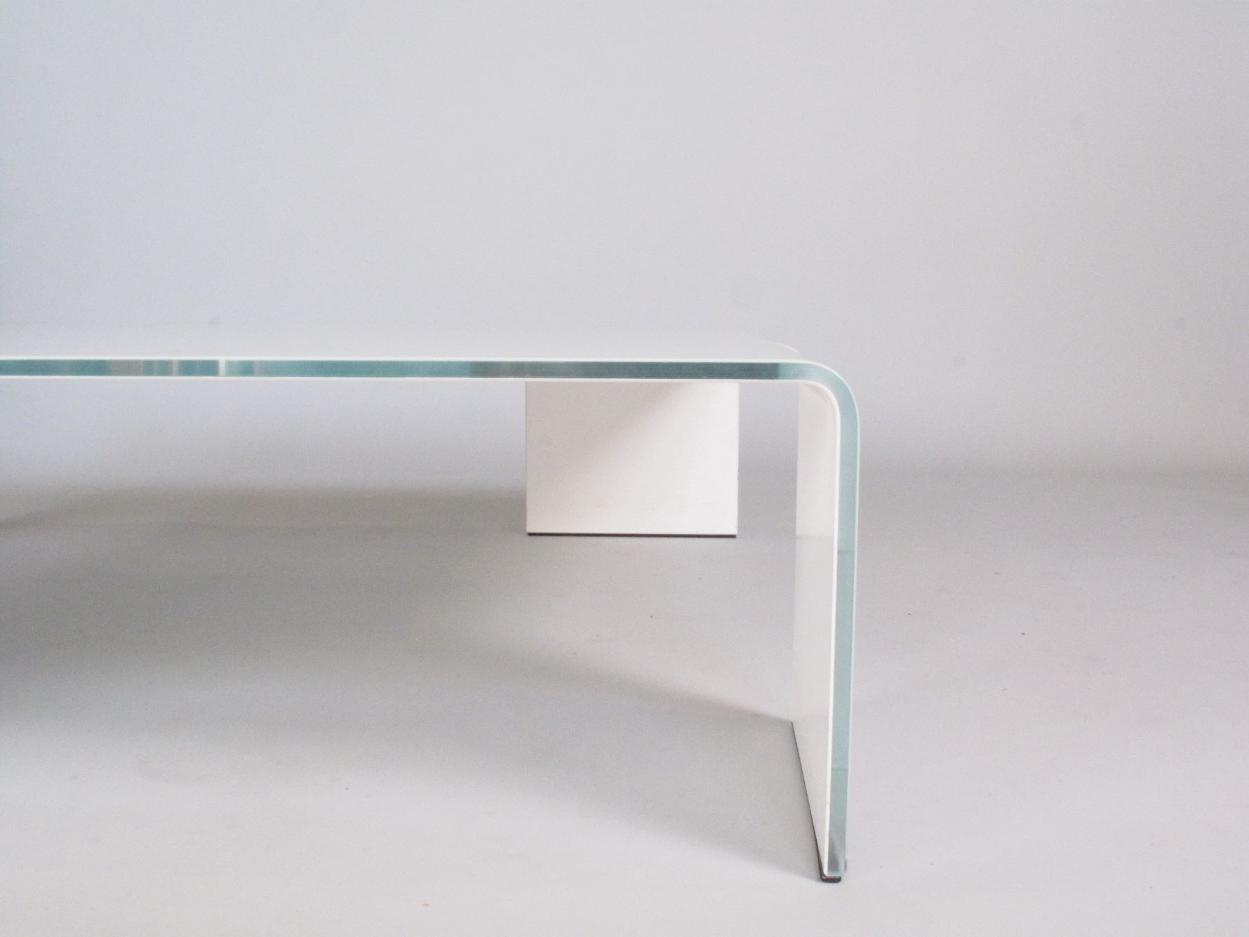 Neutra coffee table by Rodolfo Dordoni for Fiam