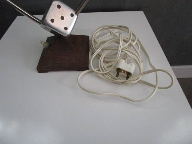 Vintage lamp from the 50s/60s in chromed metal and opaline