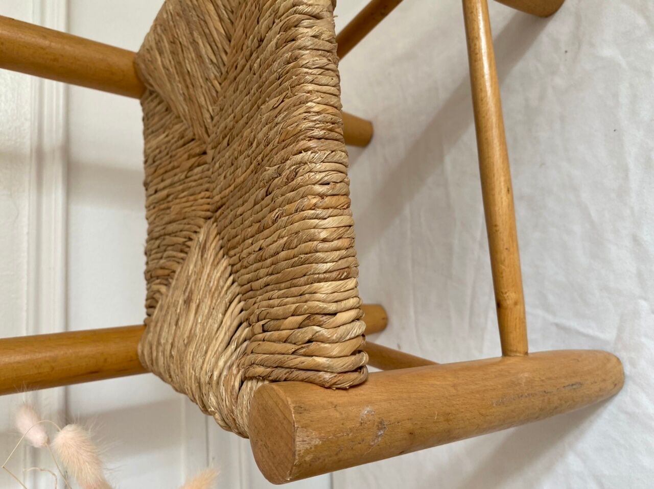 Vintage mulched child chair