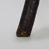 Tabouret de traite tripode en chêne, art paysan Ariège, France (XIXe siècle)