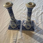 2 bougeoirs en faïence de Delft Hollande 1988