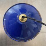 Lot 2 conical enamelled suspensions