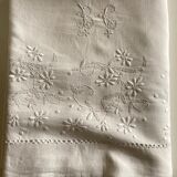 Spring cloth in linen canvas embroidered with daisies 1950