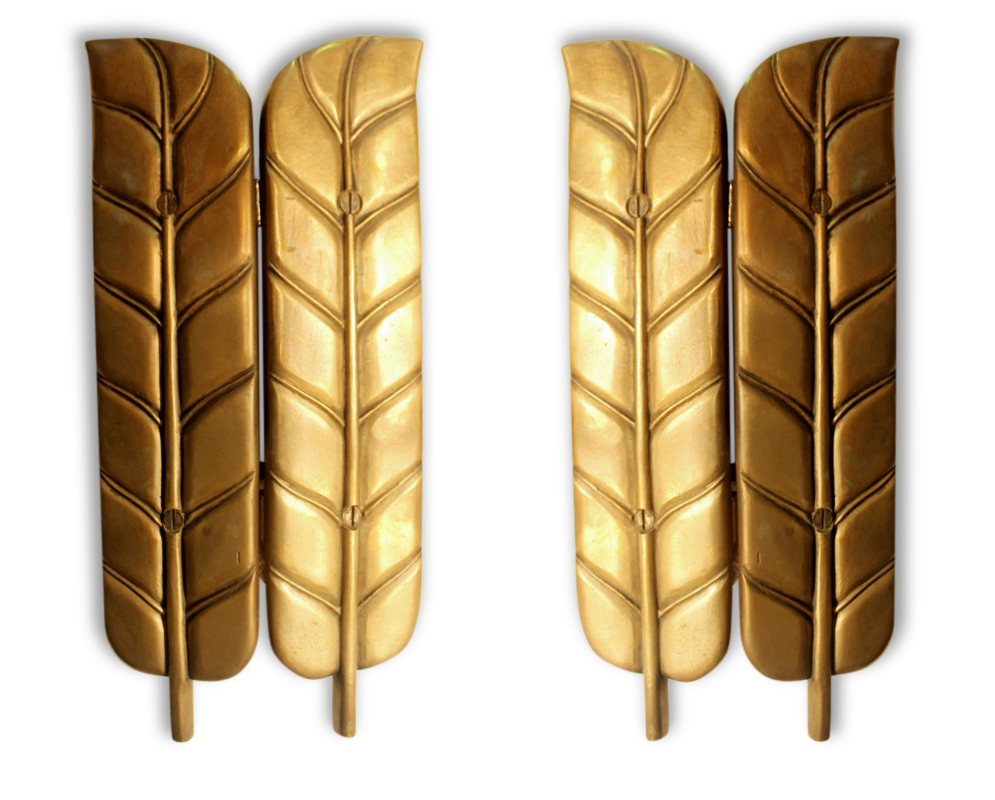 Applies in bronze "feathers"