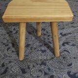 Tabouret bois massif pieds tripode aéro-gommé