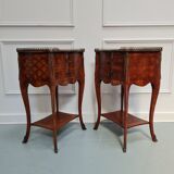Paire de tables de chevet kingwood c1920