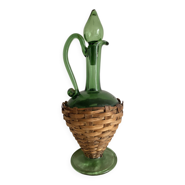 Carafe italienne vintage en verre et osier